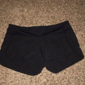 Black Lululemon speed short